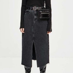 Mo&co. Black denim skirt